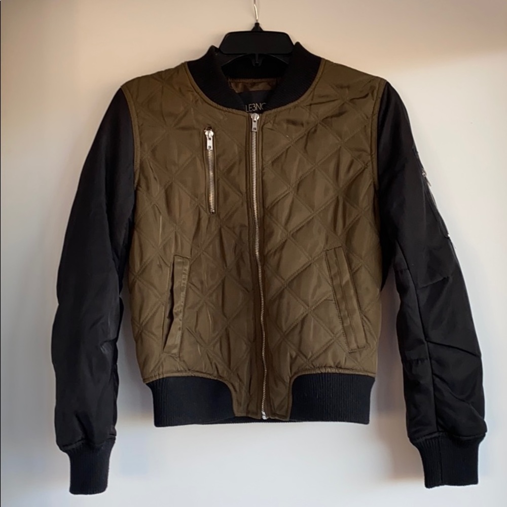 Bomber jacket